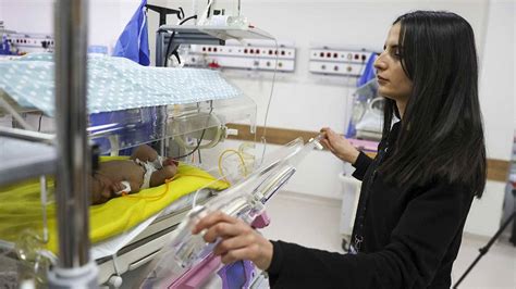 Gazal hemşire 6 Şubat'ta yine kuvözdeki bebeklerin başında olacak - Son Dakika Haberleri
